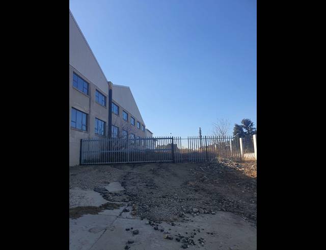 5,699M² WAREHOUSE FOR SALE IN ALBERTON NORTH